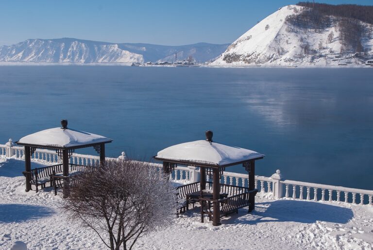 siberia, lake baikal, Lake Baikal Refreshes Visitor's Mind